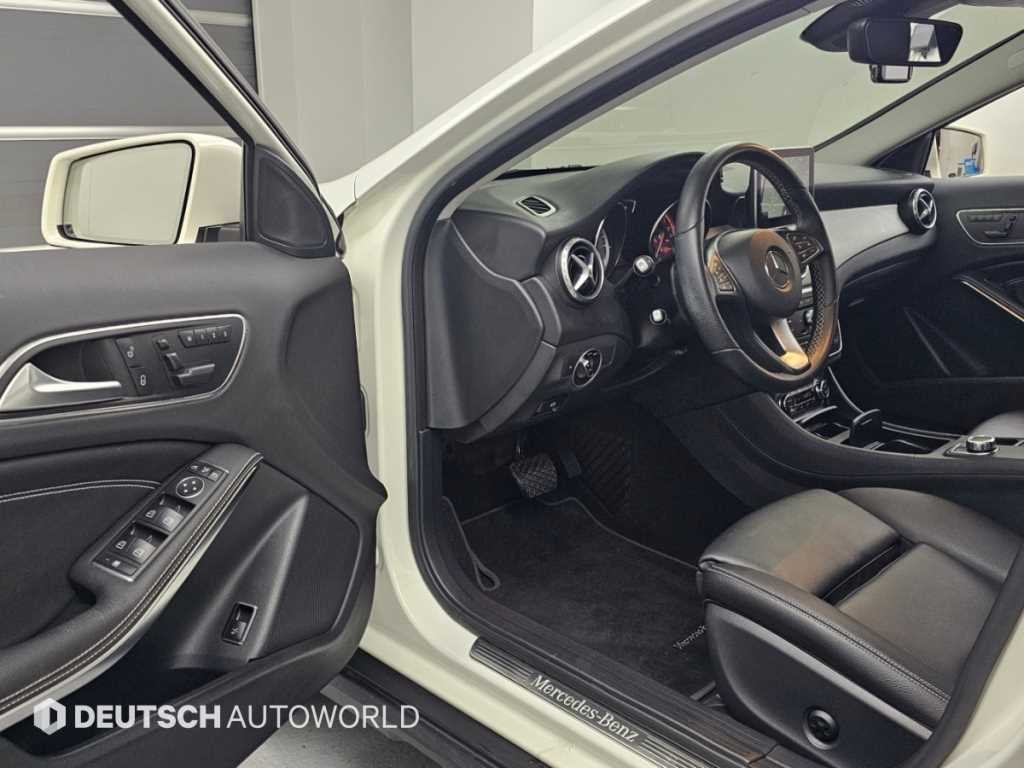 벤츠 GLA 클래스 GLA클래스 X156 GLA200 D 이미지 11