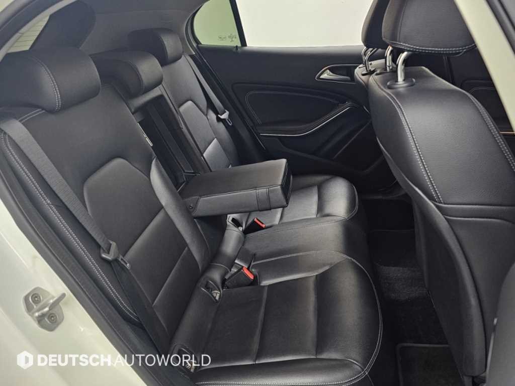 벤츠 GLA 클래스 GLA클래스 X156 GLA200 D 이미지 12