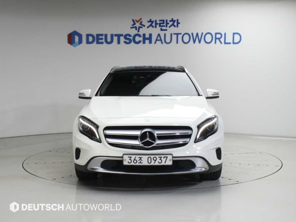 벤츠 GLA 클래스 GLA클래스 X156 GLA200 D 이미지 3