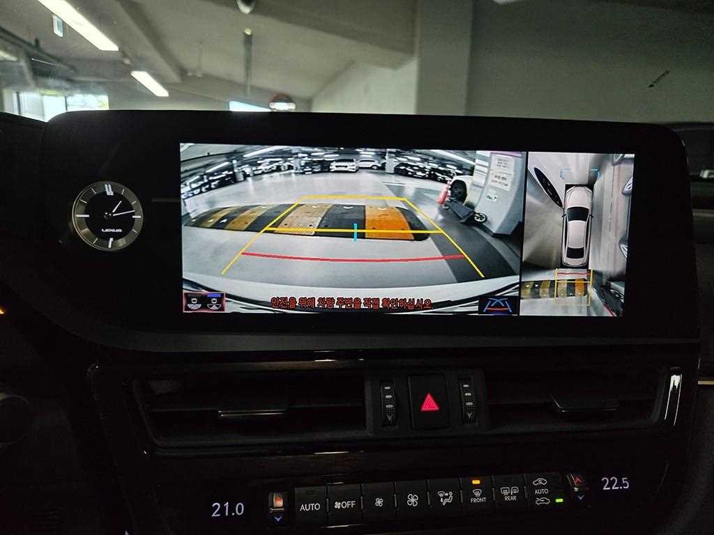 렉서스 ES ES300h 7세대 F-Sport 이미지 18