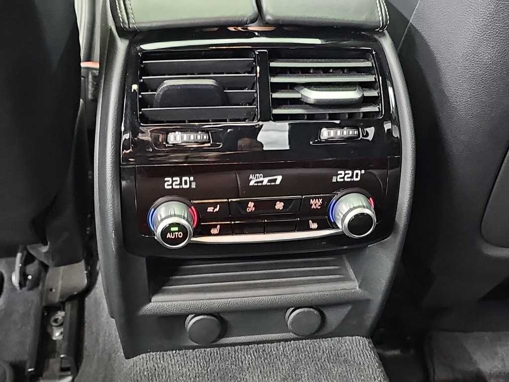 BMW 5시리즈 5시리즈 (G30) 520d M 스포츠 플러스 이미지 13