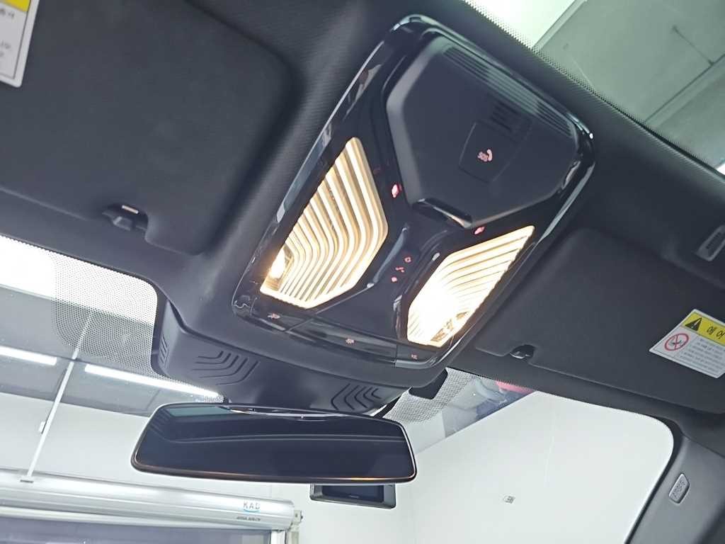 BMW 5시리즈 5시리즈 (G30) 520d M 스포츠 플러스 이미지 17