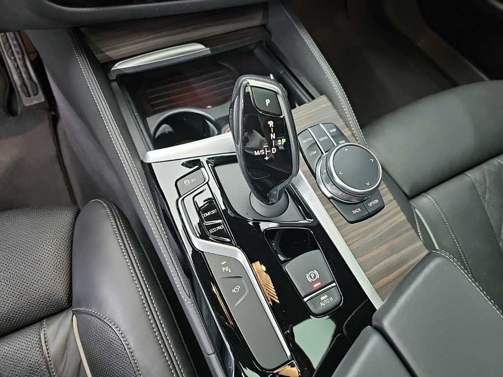 BMW 5시리즈 5시리즈 (G30) 520d M 스포츠 플러스 이미지 8