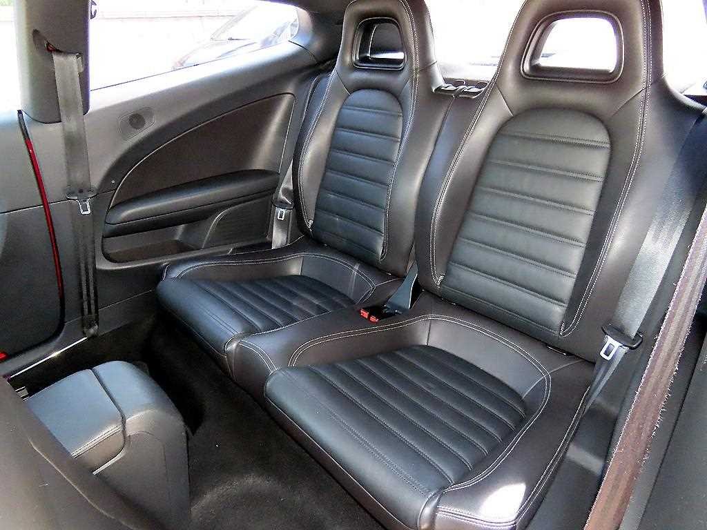 폭스바겐 시로코 2.0 TDI R-LINE 이미지 6