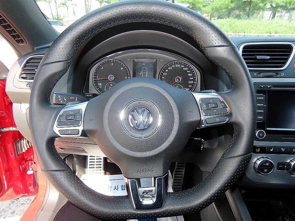 폭스바겐 시로코 2.0 TDI R-LINE 이미지 8