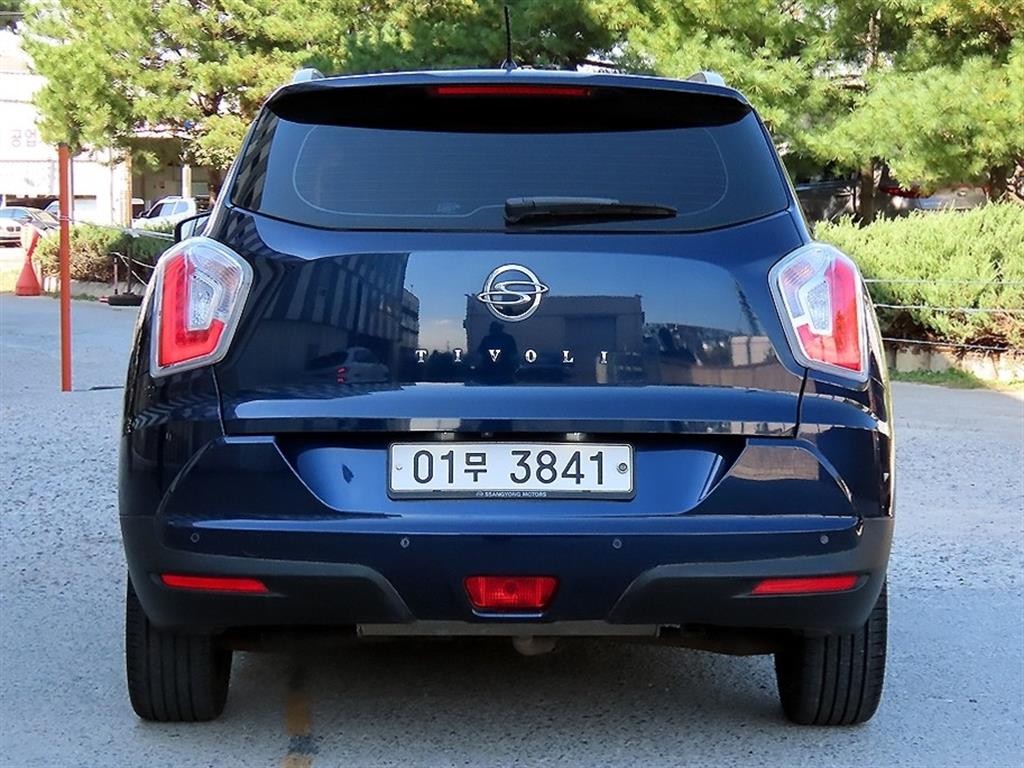 KG모빌리티(쌍용) 티볼리 티볼리 아머 4WD 디젤 LX 이미지 4