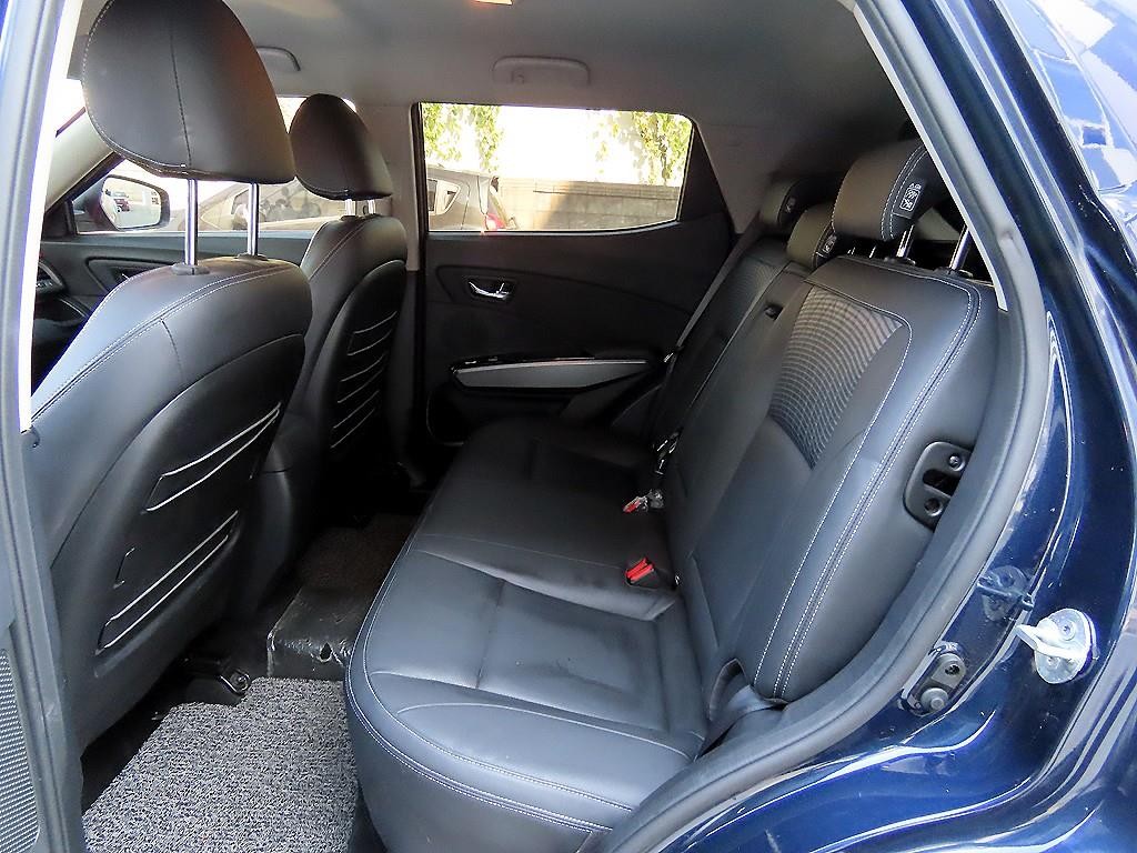 KG모빌리티(쌍용) 티볼리 티볼리 아머 4WD 디젤 LX 이미지 6