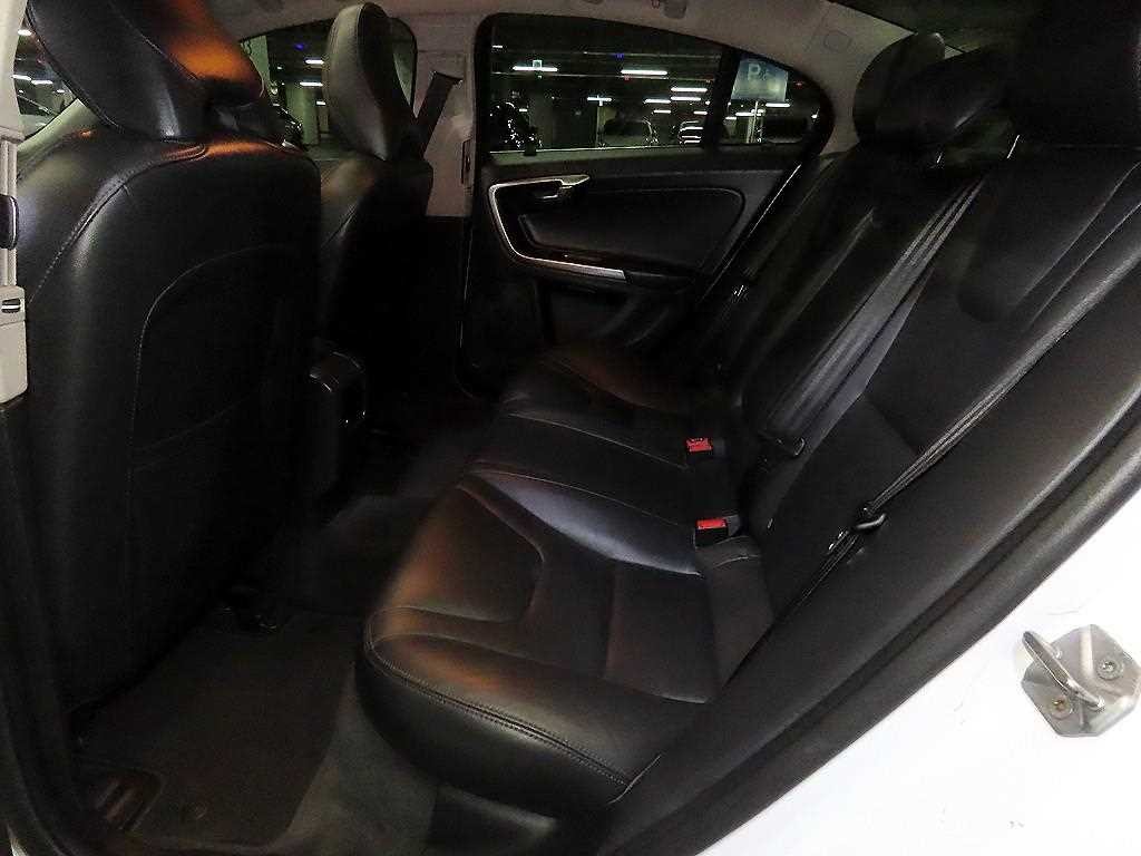 볼보 S60 뉴S60 D3 이미지 7