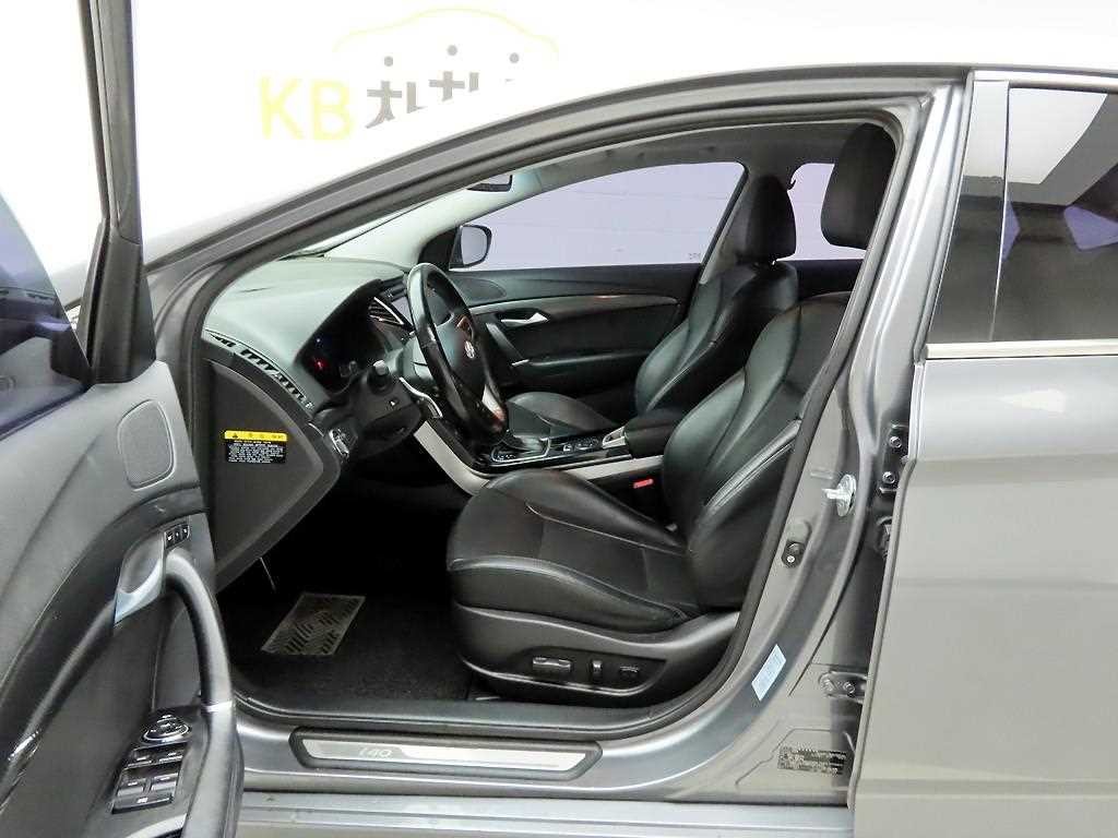 현대 i40 i40Saloon 1.7 VGT D 스펙 이미지 14
