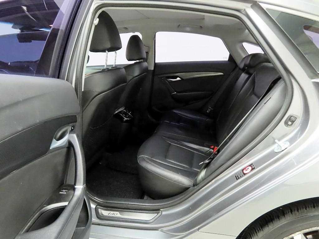 현대 i40 i40Saloon 1.7 VGT D 스펙 이미지 15