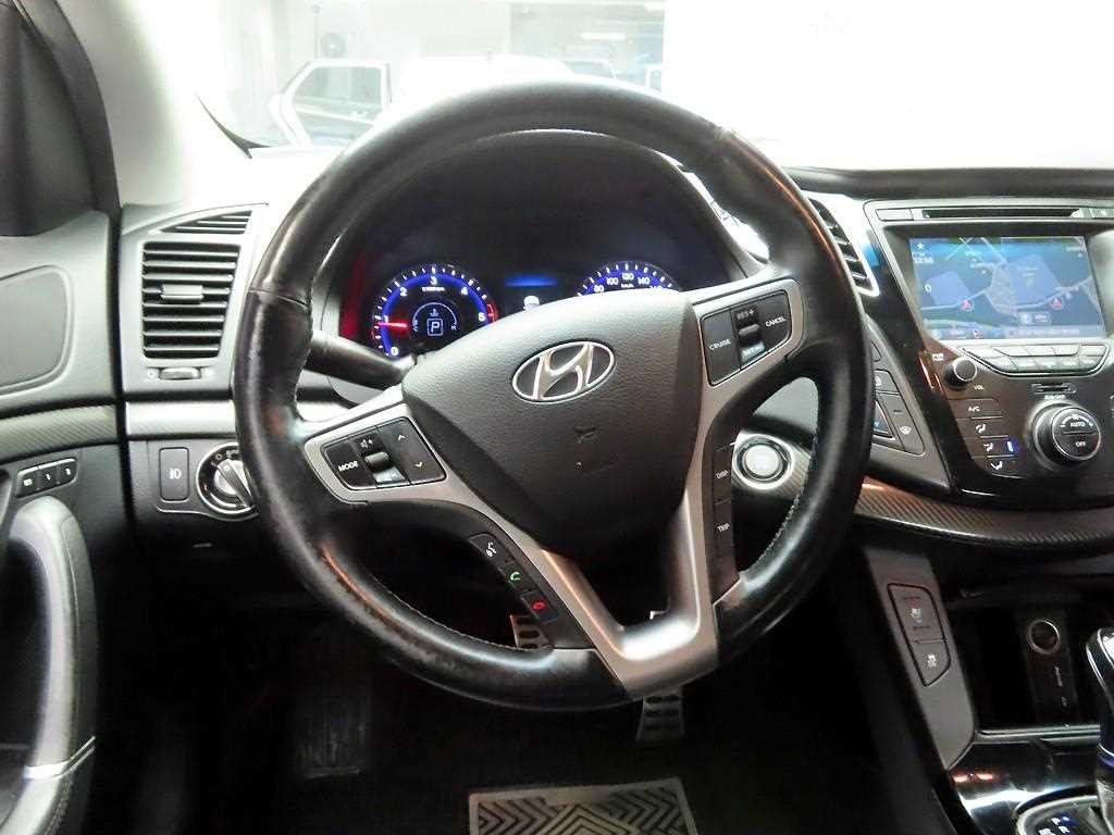 현대 i40 i40Saloon 1.7 VGT D 스펙 이미지 8