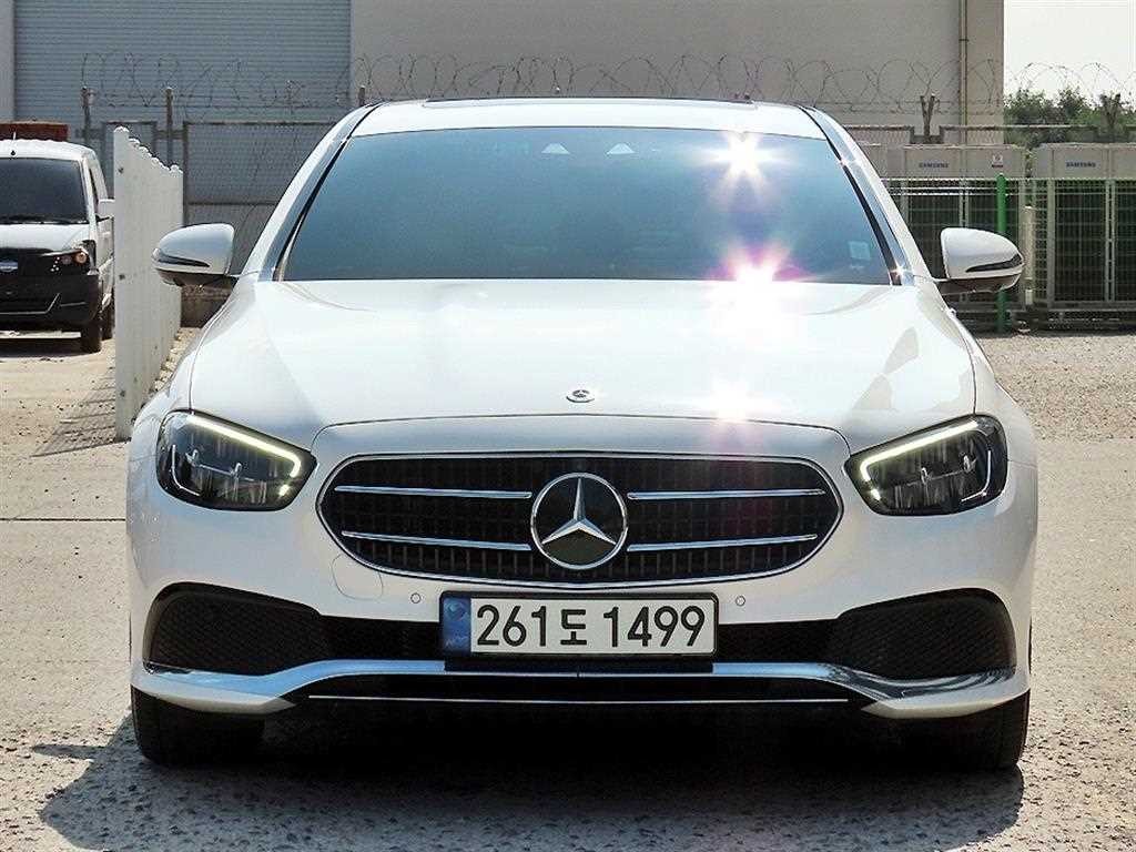 벤츠 E 클래스 E-클래스 W213 E250 아방가르드 이미지 1