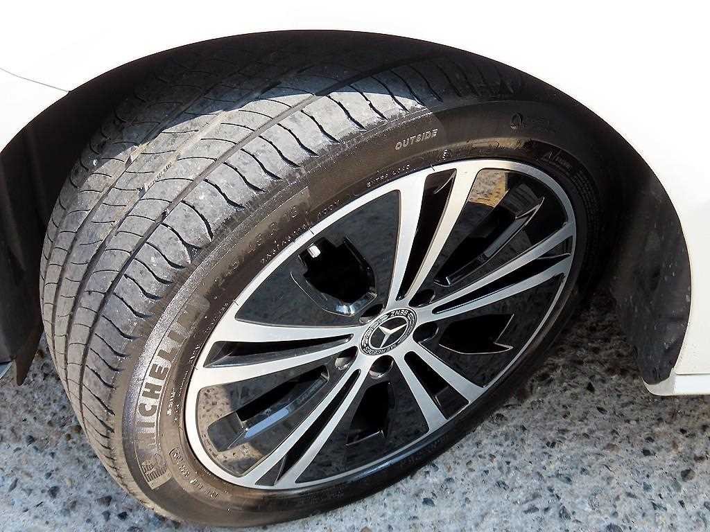 벤츠 E 클래스 E-클래스 W213 E250 아방가르드 이미지 20