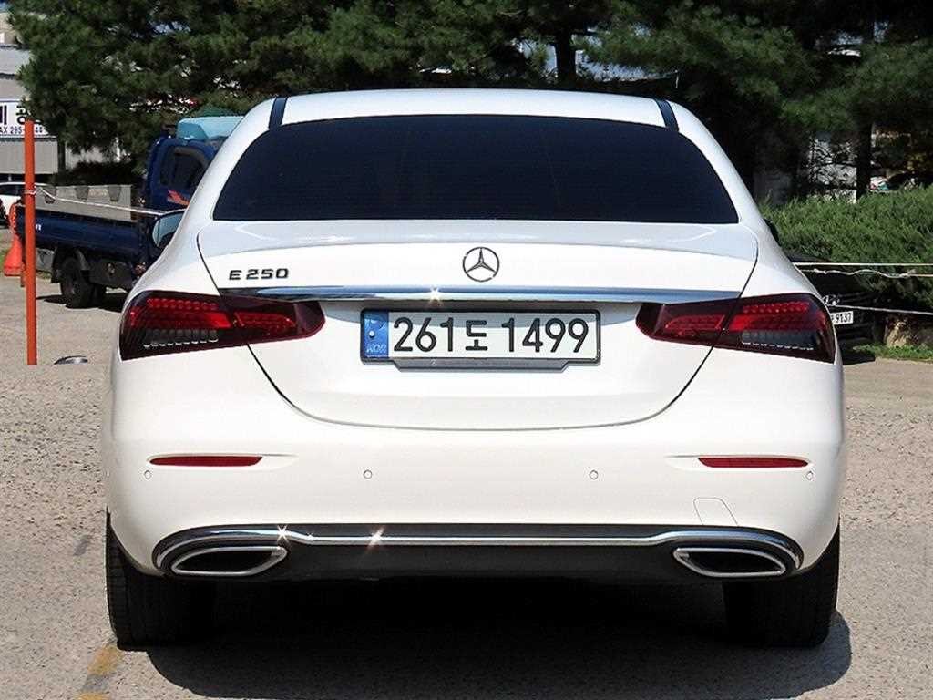 벤츠 E 클래스 E-클래스 W213 E250 아방가르드 이미지 4