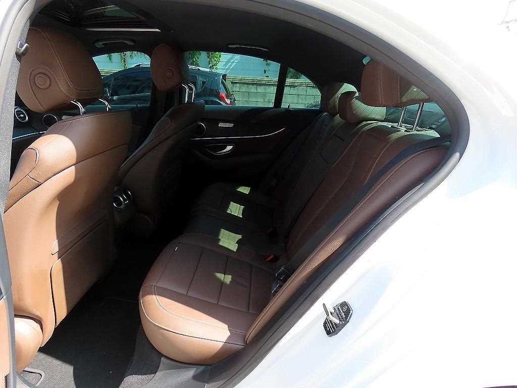 벤츠 E 클래스 E-클래스 W213 E250 아방가르드 이미지 6