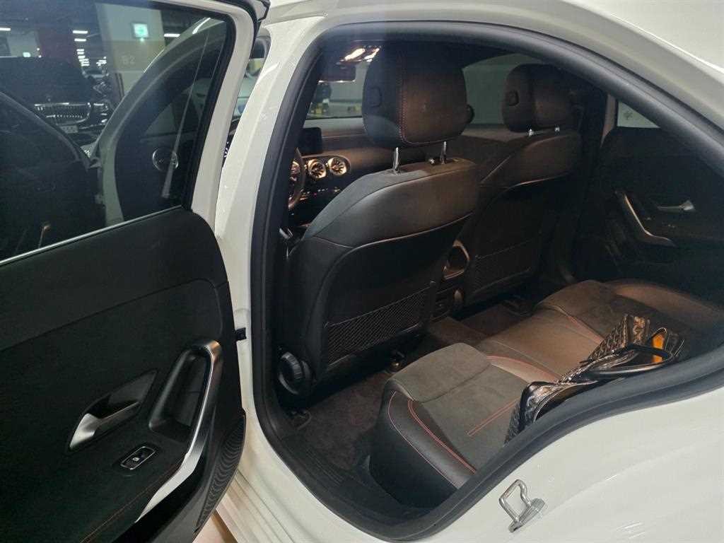 벤츠 A 클래스 A클래스 W177 A250 4MATIC 세단 이미지 7