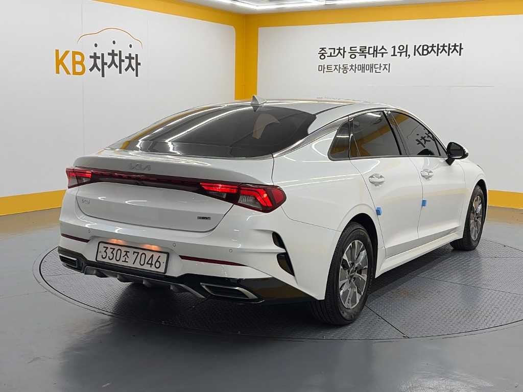 기아 K5 K5 3세대 하이브리드 2.0 트렌디 이미지 4