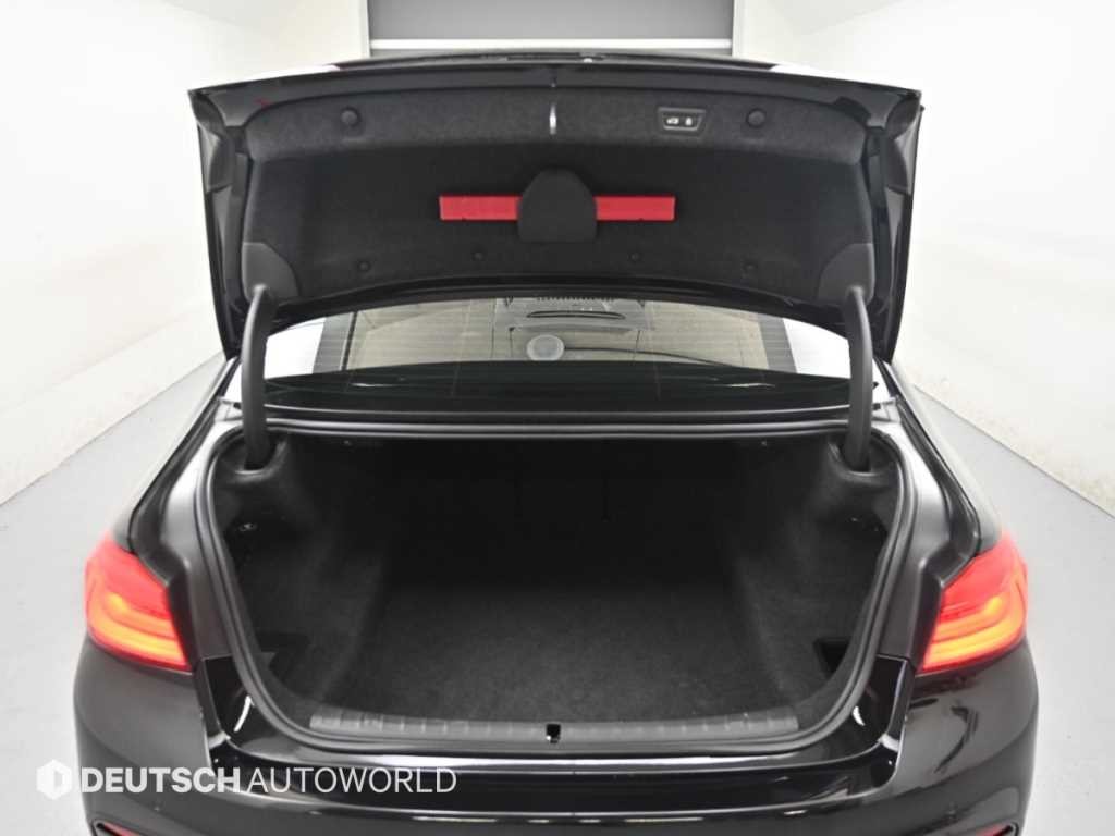BMW 5시리즈 5시리즈 (G30) 530i M 스포츠 플러스 이미지 5