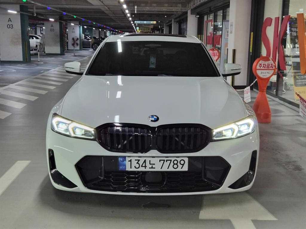 BMW 3시리즈 3시리즈 (G20) 320i M 스포츠 이미지 2