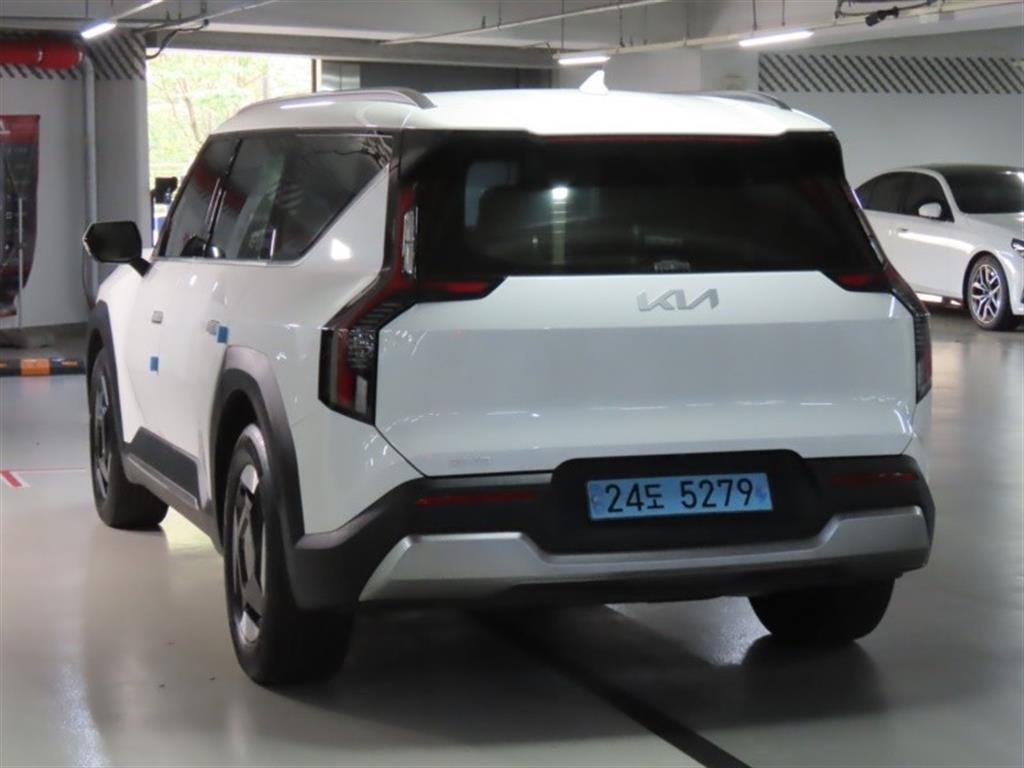 기아 EV9 롱레인지 4WD 에어 이미지 4