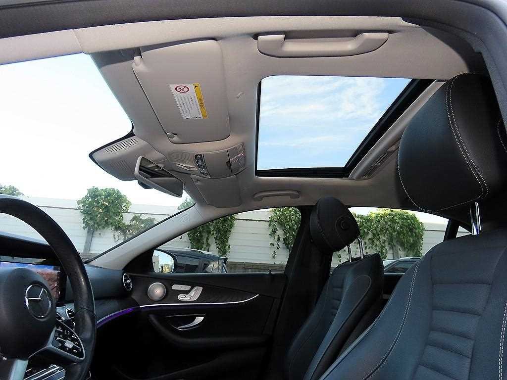벤츠 E 클래스 E-클래스 W213 E220d 아방가르드 이미지 17
