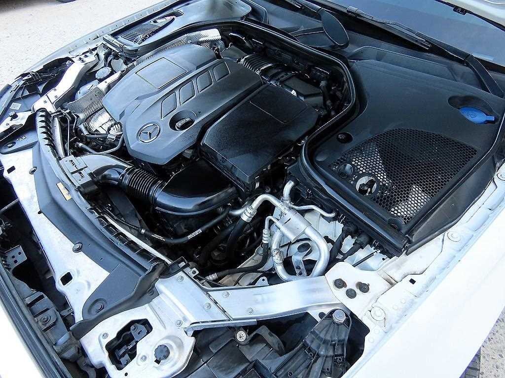 벤츠 E 클래스 E-클래스 W213 E220d 아방가르드 이미지 19