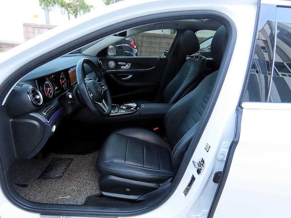 벤츠 E 클래스 E-클래스 W213 E220d 아방가르드 이미지 5