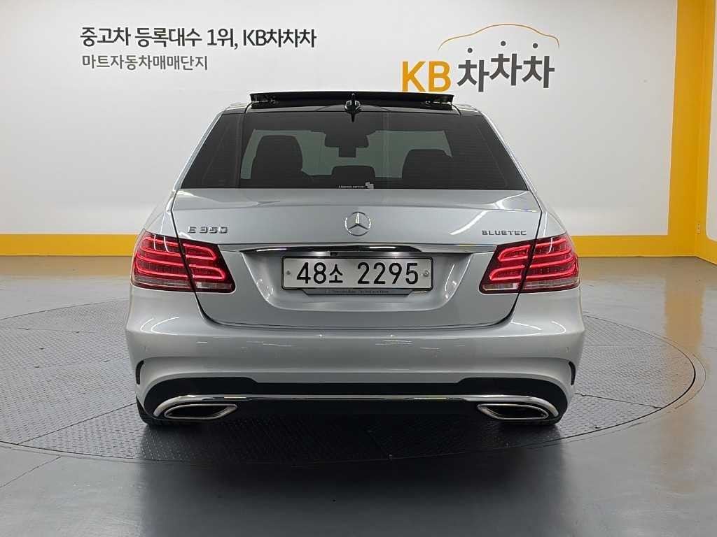 벤츠 E 클래스 E-클래스 W212 E350 블루텍 4MATIC 이미지 3