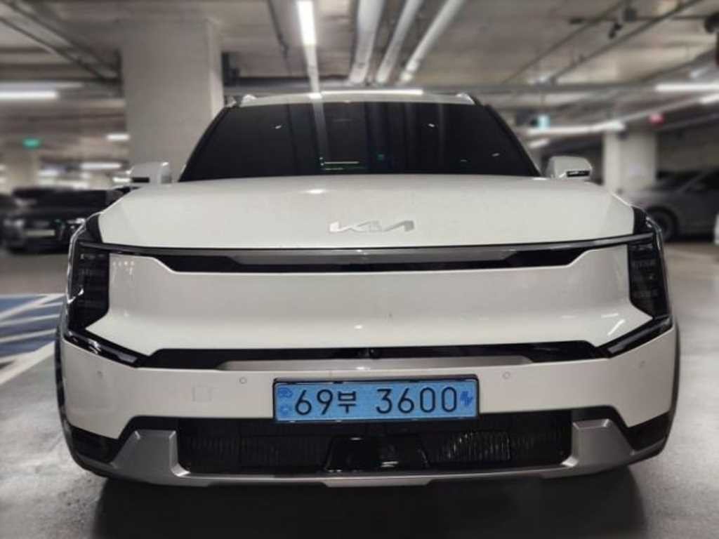 기아 EV9 롱레인지 4WD 어스 이미지 1