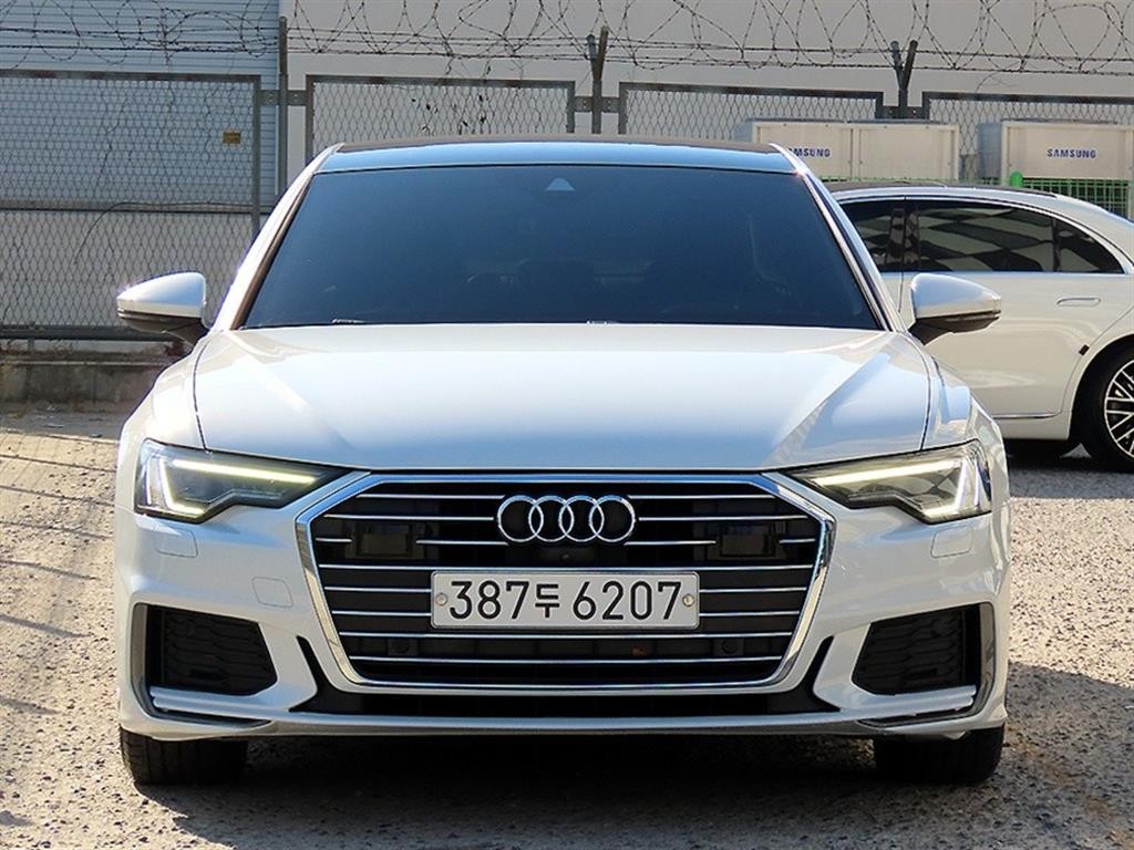 아우디 A6 A6 (C8) 40 TDI 이미지 1