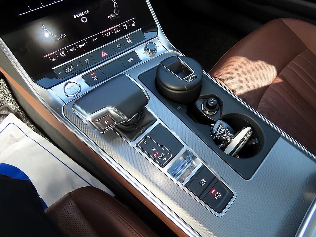 아우디 A6 A6 (C8) 40 TDI 이미지 10