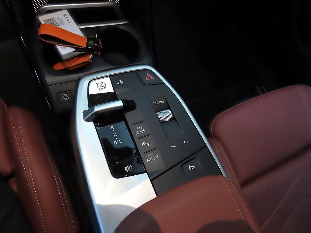 BMW 2시리즈 2시리즈 액티브 투어러 (U06) 220i M 스포츠 이미지 12