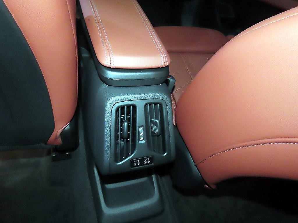 BMW 2시리즈 2시리즈 액티브 투어러 (U06) 220i M 스포츠 이미지 15