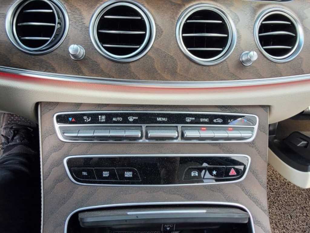 벤츠 E 클래스 E-클래스 W213 E220d 익스클루시브 이미지 10