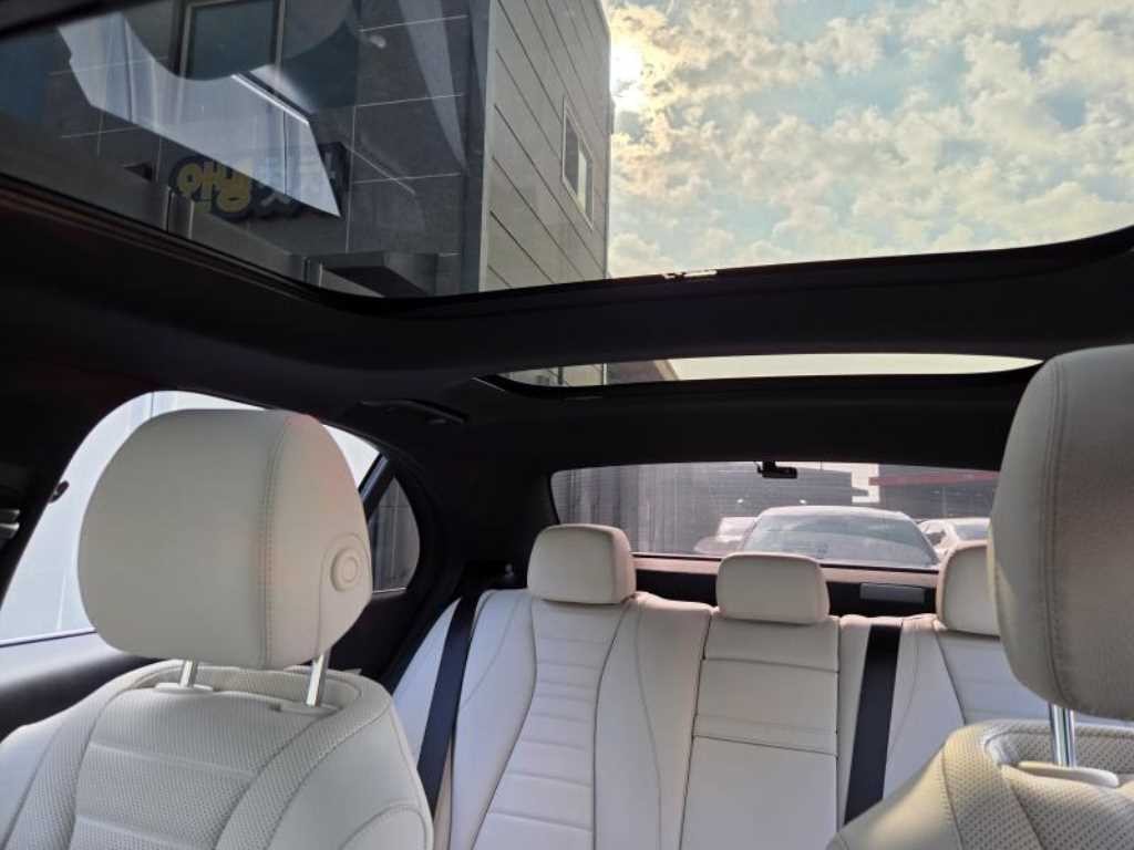벤츠 E 클래스 E-클래스 W213 E220d 익스클루시브 이미지 12