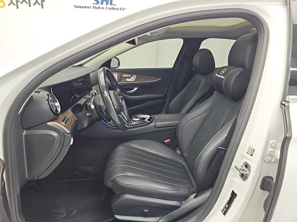 벤츠 E 클래스 E-클래스 W213 E300e 익스클루시브 이미지 11