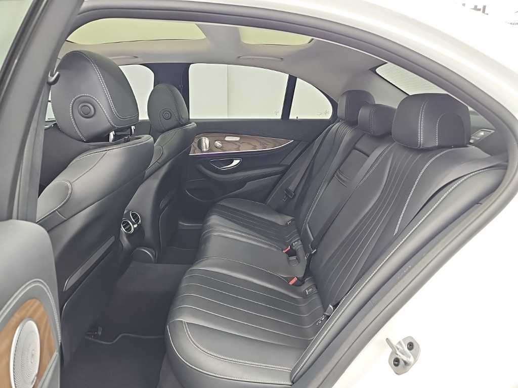 벤츠 E 클래스 E-클래스 W213 E300e 익스클루시브 이미지 12