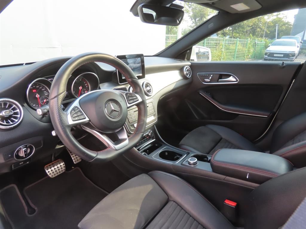 벤츠 CLA 클래스 CLA클래스 CLA 220 AMG LINE 이미지 15