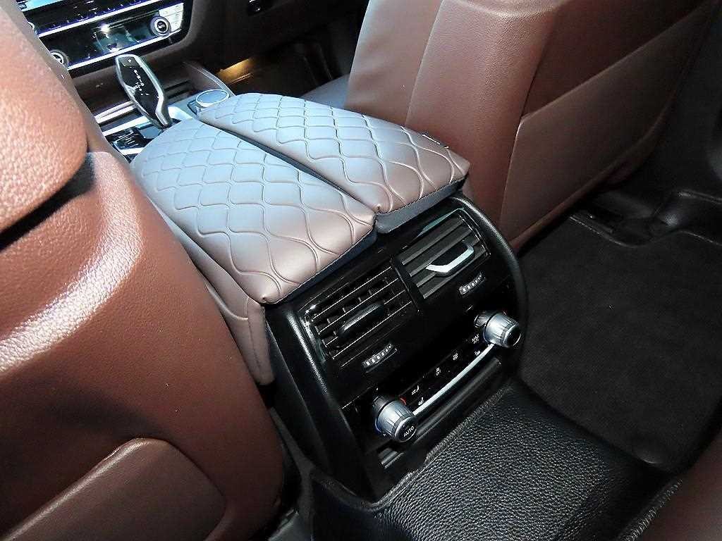 BMW 5시리즈 5시리즈 (G30) 530e 럭셔리 이미지 16