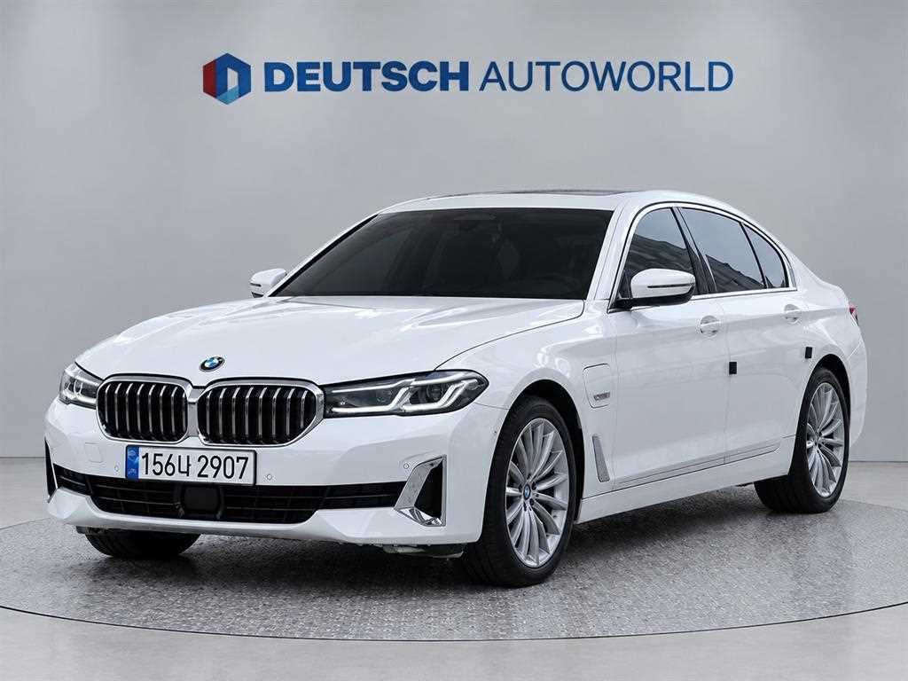 BMW 5시리즈 5시리즈 (G30) 530e 럭셔리 이미지 3