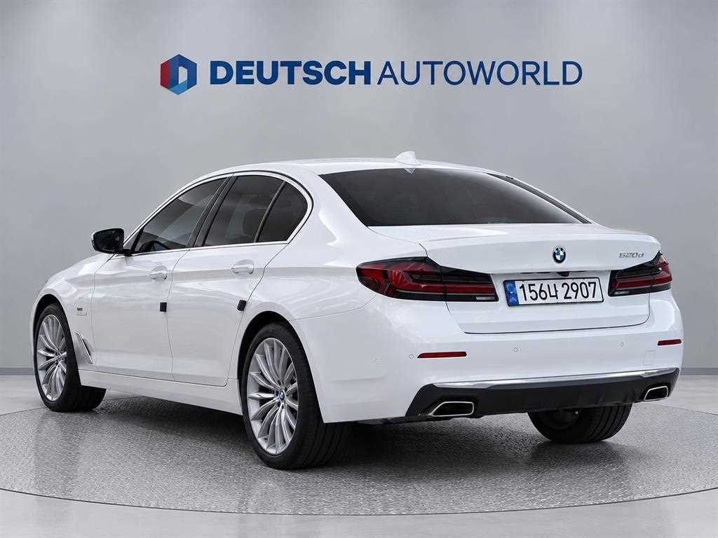 BMW 5시리즈 5시리즈 (G30) 530e 럭셔리 이미지 4