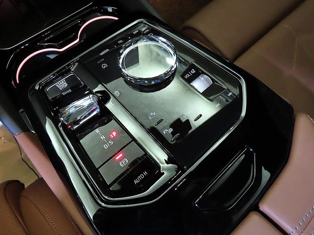 BMW 5시리즈 5시리즈 (G60) 530i xDrive M 스포츠 이미지 12