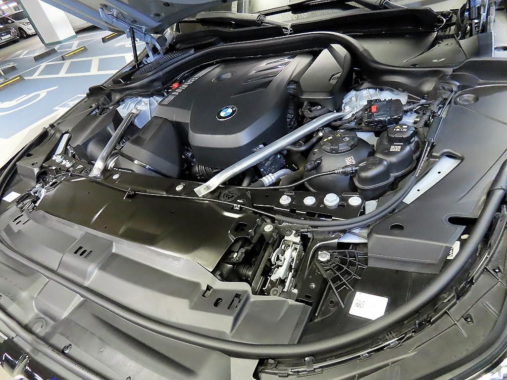 BMW 5시리즈 5시리즈 (G60) 530i xDrive M 스포츠 이미지 19