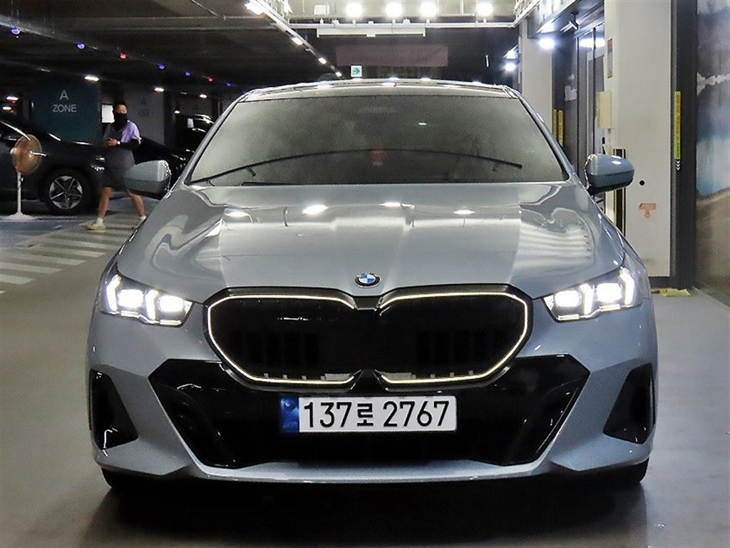 BMW 5시리즈 5시리즈 (G60) 530i xDrive M 스포츠 이미지 2