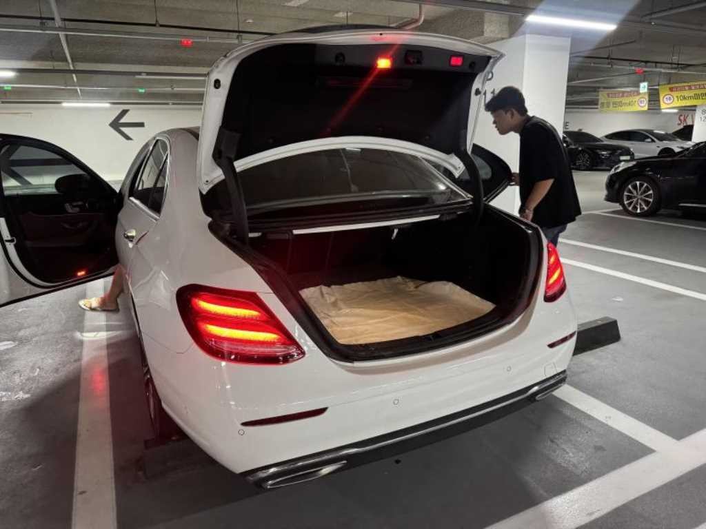 벤츠 E 클래스 E-클래스 W213 E220d 아방가르드 이미지 5
