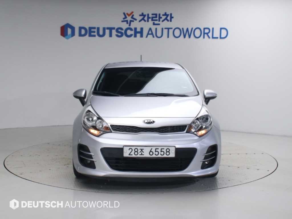기아 프라이드 더 뉴 프라이드 5DR 1.6 GDI 럭셔리 이미지 3