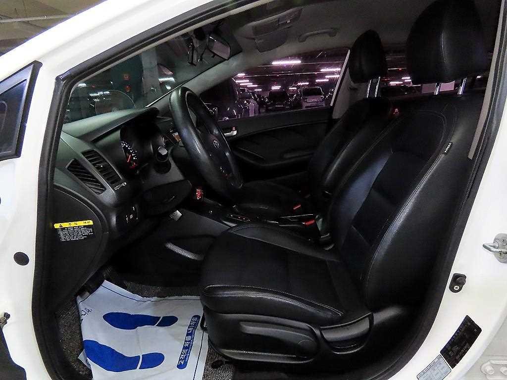 기아 K3 1.6 GDI 디럭스 이미지 6