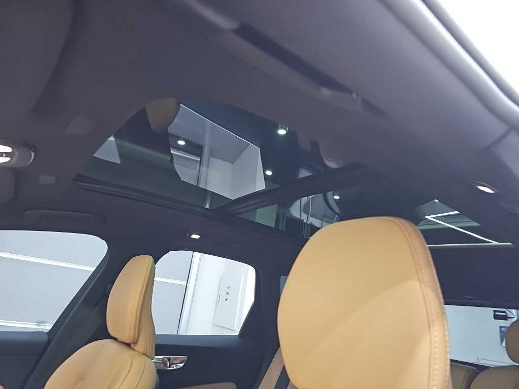 볼보 XC60 XC60(2세대) B6 AWD 얼티메이트 브라이트 이미지 14