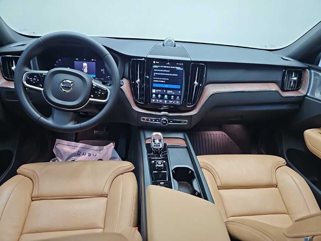 볼보 XC60 XC60(2세대) B6 AWD 얼티메이트 브라이트 이미지 7