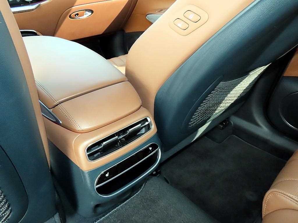 제네시스 GV70 2.5T 가솔린 AWD 이미지 16